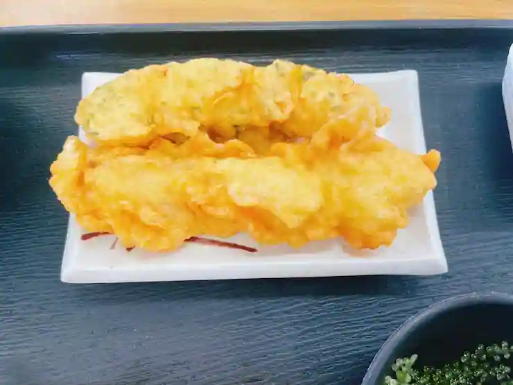 魚汁すし定食（よもぎ入り）天ぷら